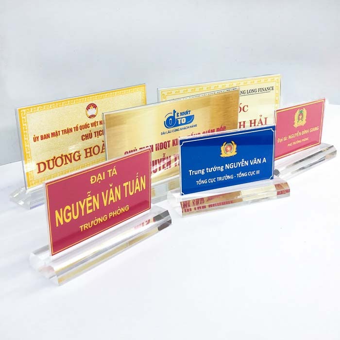 Bảng Tên Để Bàn